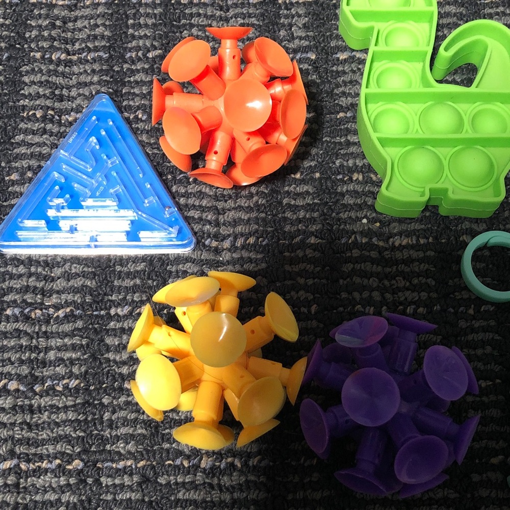 🛍️ Pop Fidget Toy Collection - Picture 2 of 5